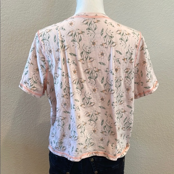 Pink Floyd Pink Short Sleeve Tee with Graphic Design - Picture 2 of 3